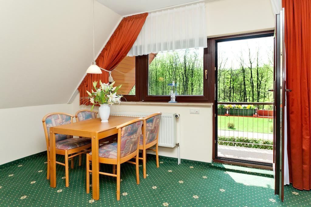 Restaurant & Hotel Baumhaus Hagen Sassnitz Kamer foto